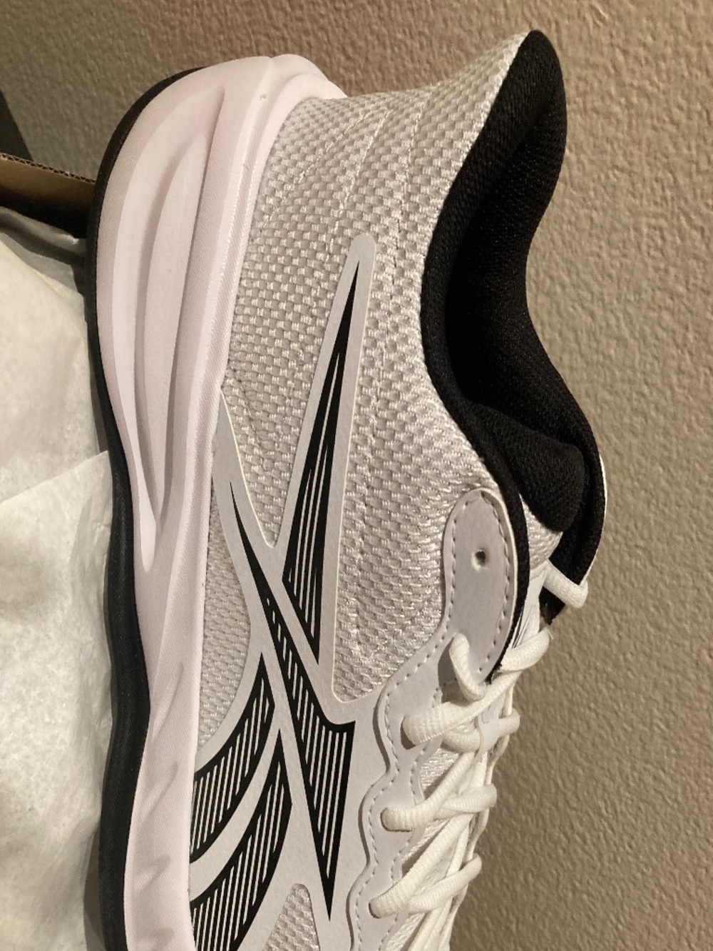 Reebok Press Basketball Shoes